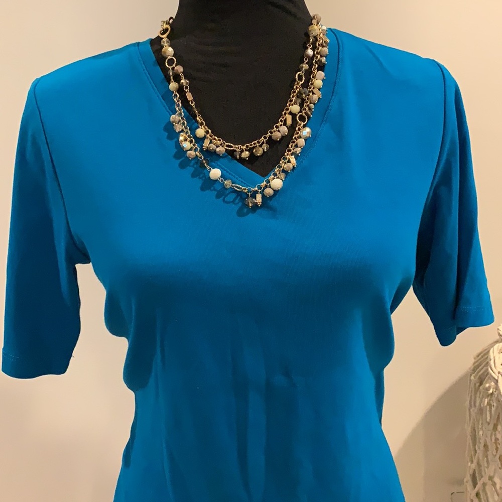 Chico’s T-shirt size 1 EUC